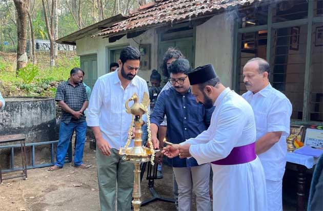 സിന്റോ സണ്ണി - സൈജുക്കുറുപ്പ്   ചിത്രം ആരംഭിച്ചു