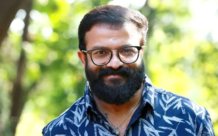  സെക്രട്ടേറിയറ്റില്‍ സിനിമാ ചിത്രീകരണത്തിനിടെ ലൈംഗികാതിക്രമം കാട്ടിയെന്ന നടിയുടെ പരാതി; ജയസൂര്യയ്ക്കെതിരെയും ജാമ്യമില്ലാ വകുപ്പിട്ട് കേസെടുത്ത് കന്റോണ്‍മെന്റ് പൊലീസ്: ഏഴു പരാതികളില്‍ ആദ്യ കേസ്