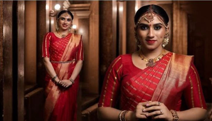 ചുവന്ന കാഞ്ചീപുരം സാരിയില്‍ അതീവസുന്ദരിയായി മാളവിക ജയറാം; ചിത്രങ്ങൾ ഏറ്റെടുത്ത് സോഷ്യൽ മീഡിയ 