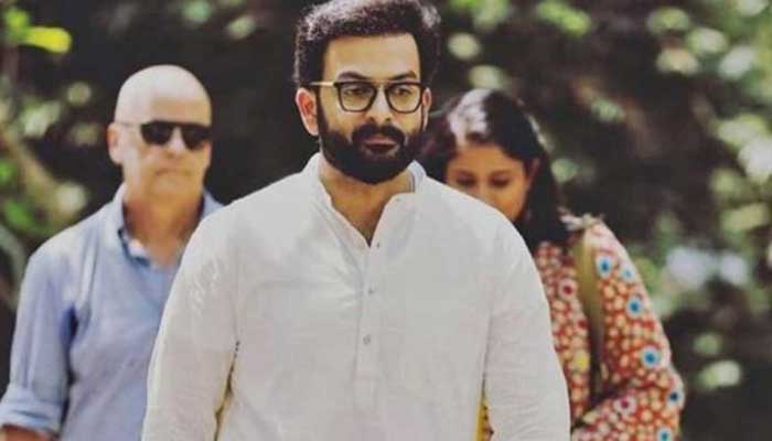 കഥ രൂപപ്പെട്ടപ്പോള്‍ തന്നെ ഈ ആശയം പറഞ്ഞത് പൃഥ്വിരാജിനോടാണ്; ലൂസിഫര്‍ സെറ്റില്‍ നിന്നാണ് പൃഥ്വി പതിനെട്ടാംപടിയിലേക്ക് എത്തിയത്; പതിനെട്ടാംപടി വിശേഷങ്ങളുമായി ശങ്കര്‍ രാമകൃഷ്ണന്‍