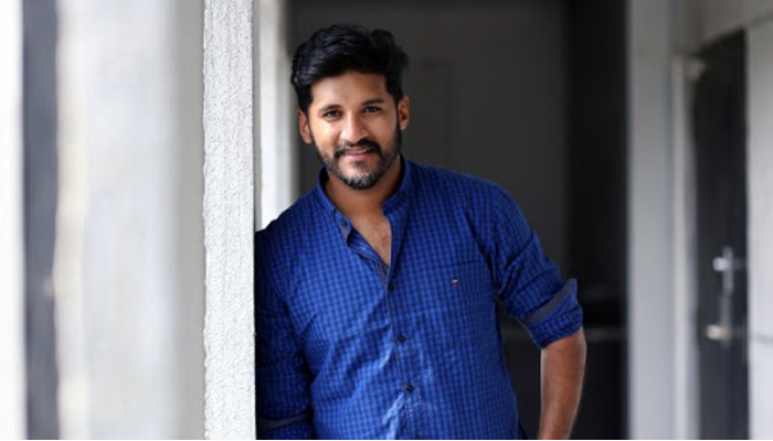 ഗായകന്‍ വിജയ് യേശുദാസ് സഞ്ചരിച്ചിരുന്ന കാര്‍ അപകടത്തില്‍പ്പെട്ടു; അപകടം മറ്റൊരു കാറുമായി കൂട്ടിയിടിച്ച്